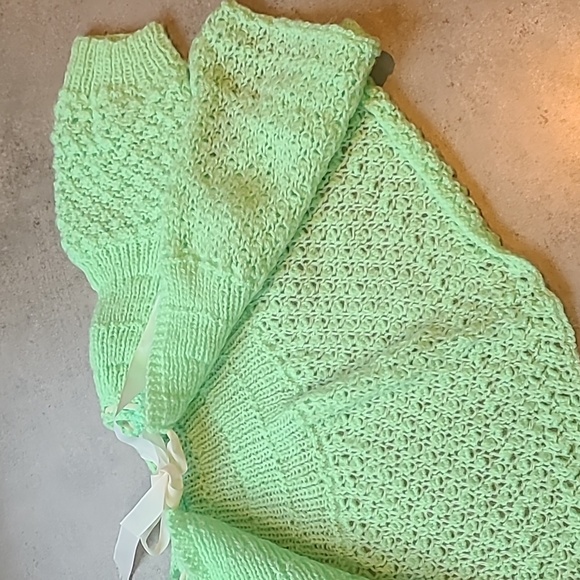 Vintage Hand Knit Baby Sweater Set - Picture 5 of 8